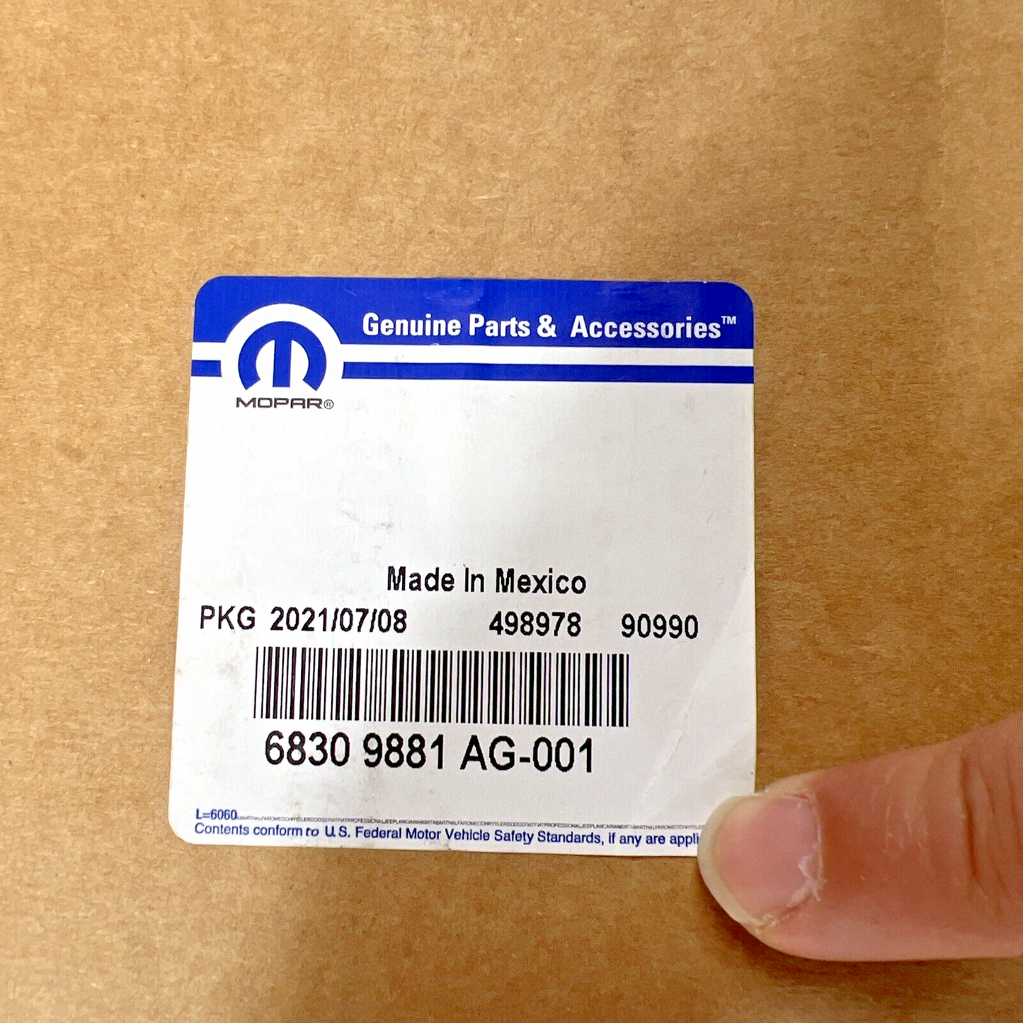 New OEM Genuine Mopar Day Light Opening Molding Left Driver Side 68309881AG