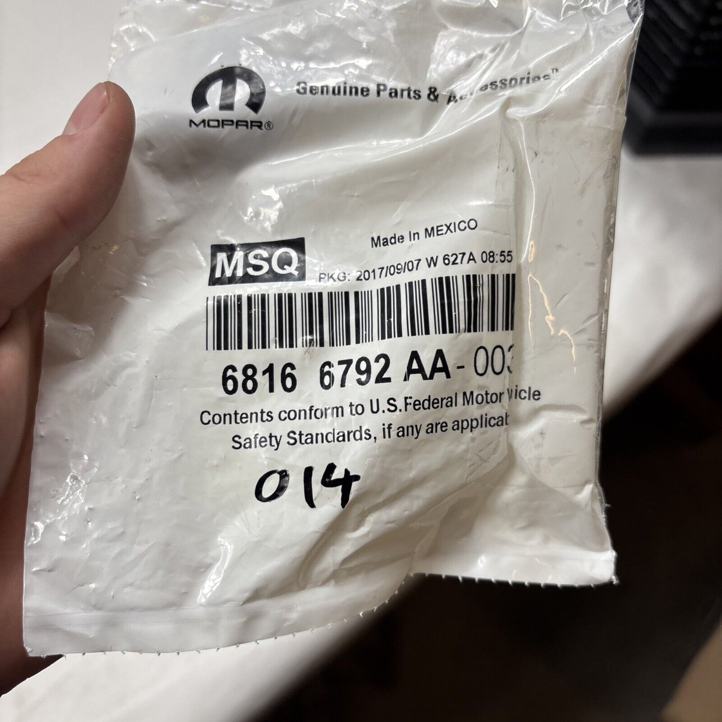 Genuine OEM Mopar Fiat 500 68166792AA Transmission Shift Cable Control Adjuster