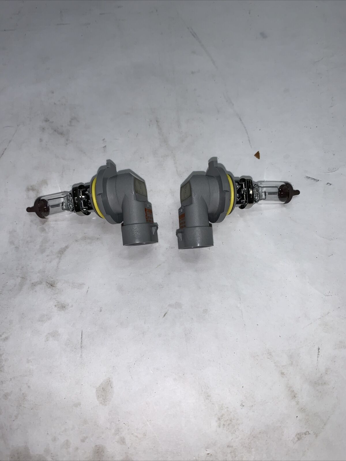 New OEM GM NOS Light Bulbs Set OF 2 89024715