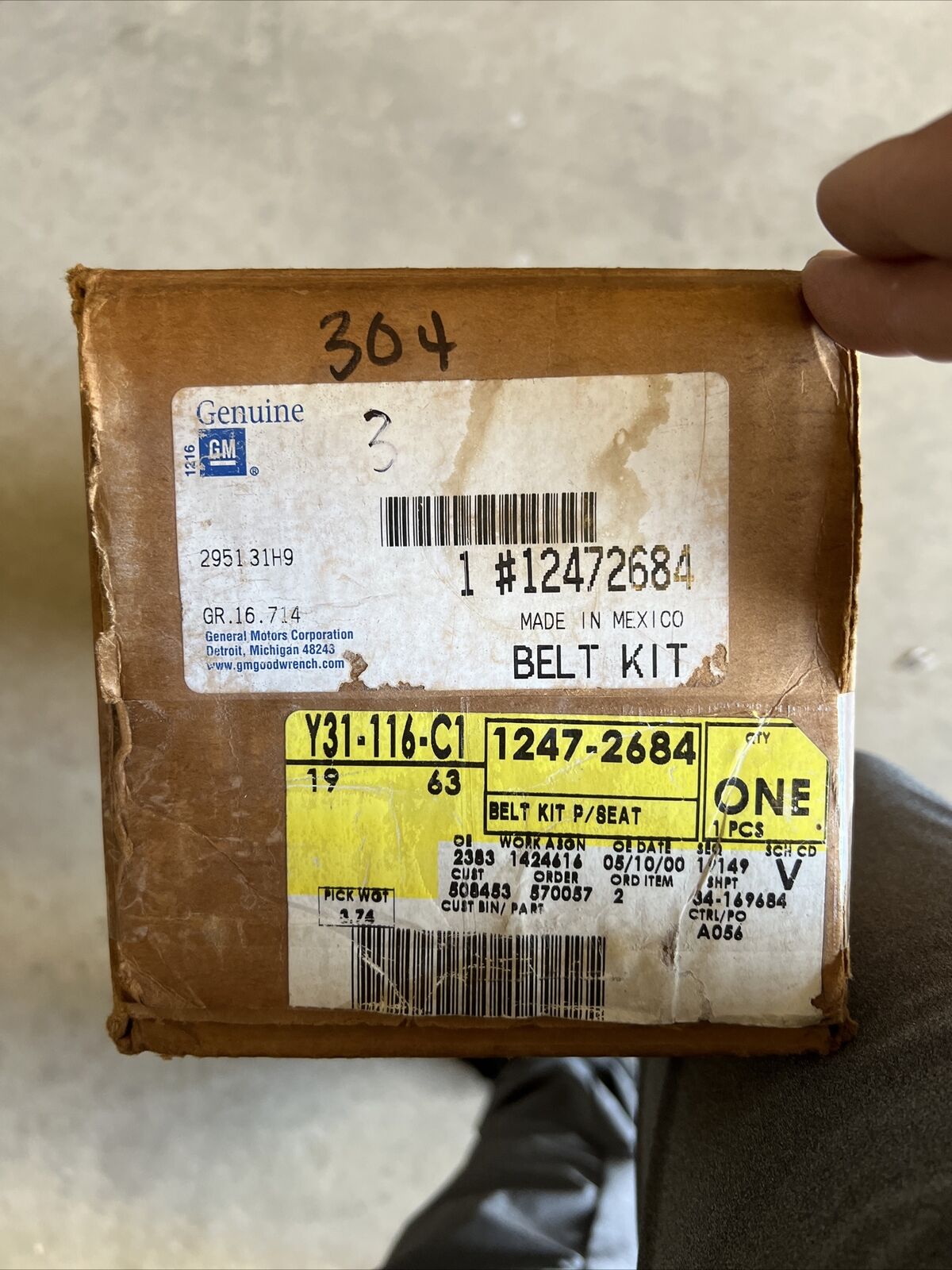 New OEM GM Passenger Seat Belt Retractor Kit 12472684