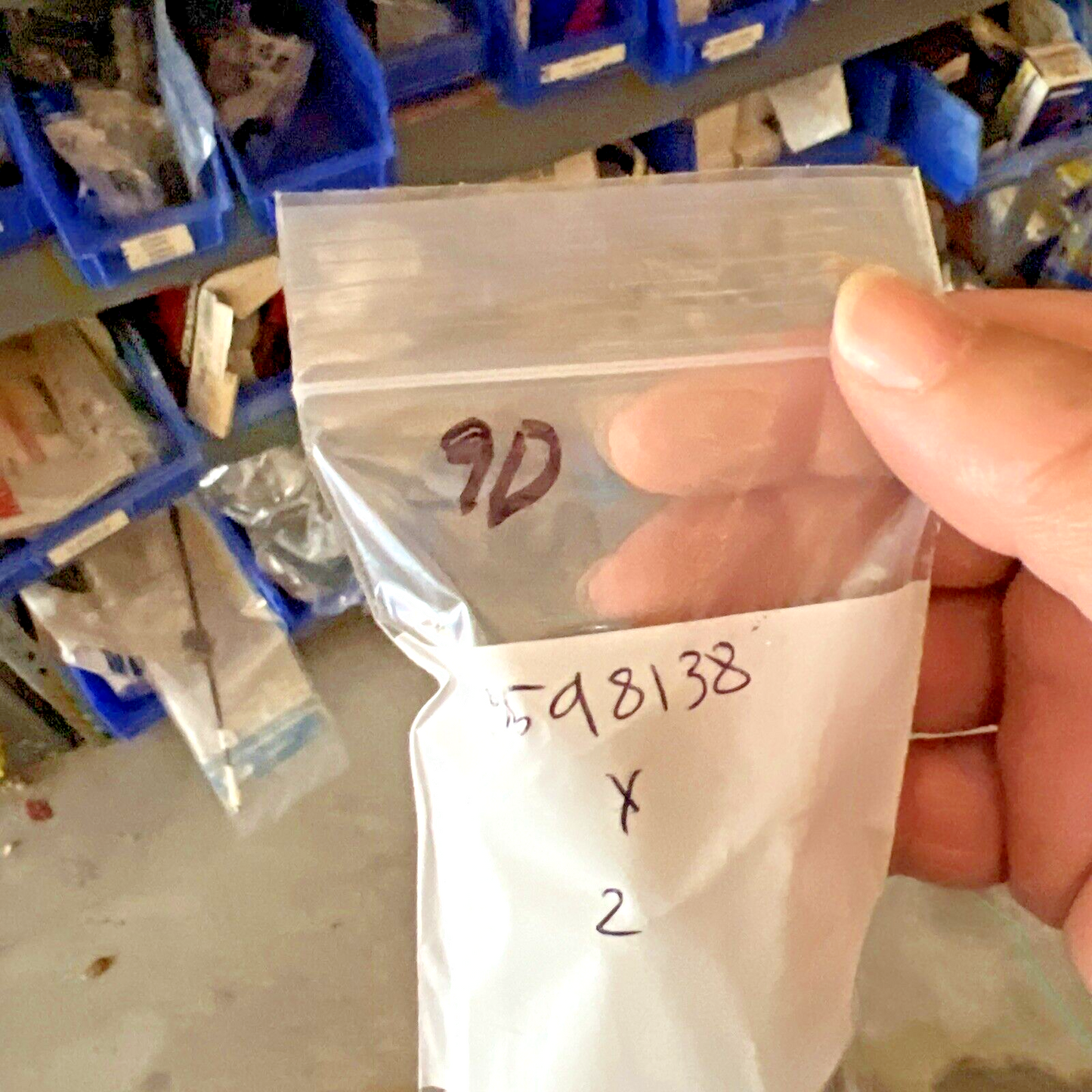 Genuine OEM GM Chevrolet Suburban Wheel Cap Lug Nut Cover 2005-2020 9598138