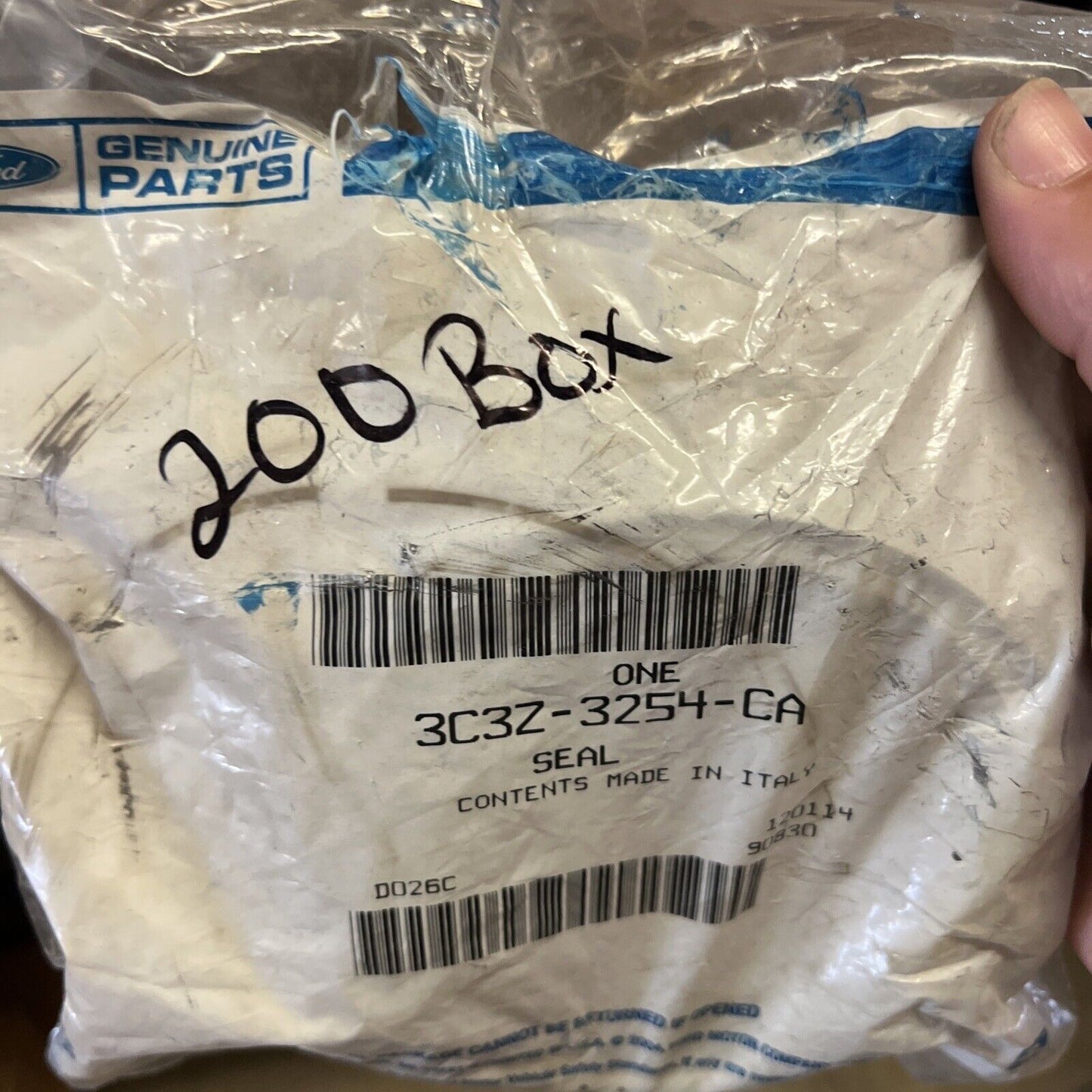 New OEM Genuine Ford Excursion Front Outer Drive Axle Shaft Seal 3C3Z3254CA