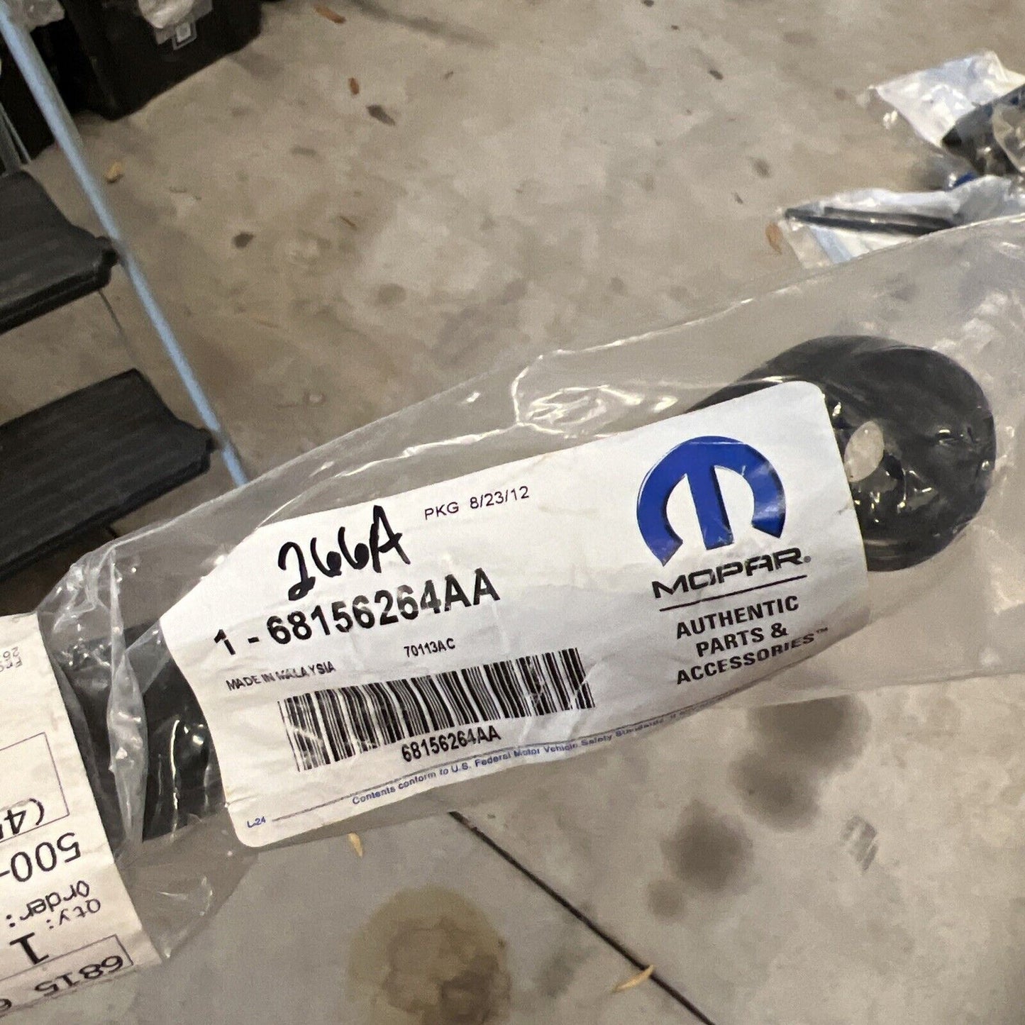 Genuine OEM Mopar Right Passenger Side Wiper Arm 2013-2016 68156264AA