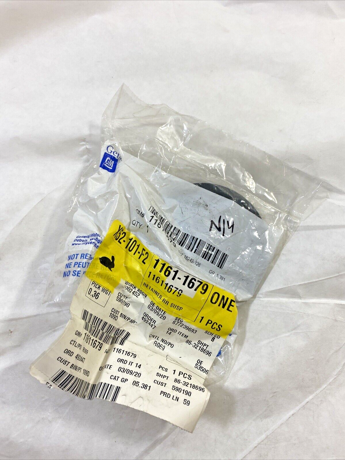 Genuine OEM GM Chevrolet Buick Body to Frame Bolt Retainer Washer 84-17 11611679