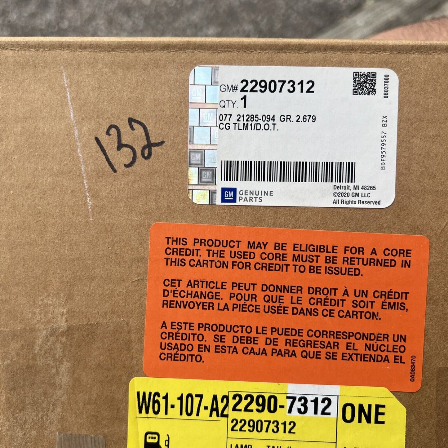 Genuine OEM GM Chevrolet Malibu Halogen Tail Lamp 2013-2016 22907312