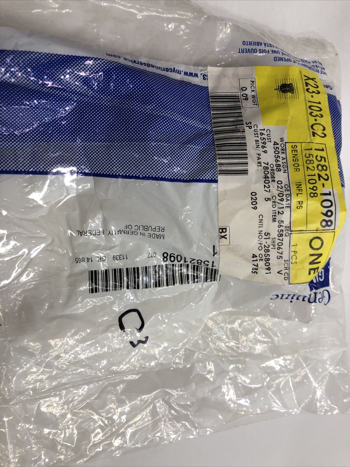 New OEM GM  Saturn Pontiac Chevrolet Side Sensor 08-12 15821098