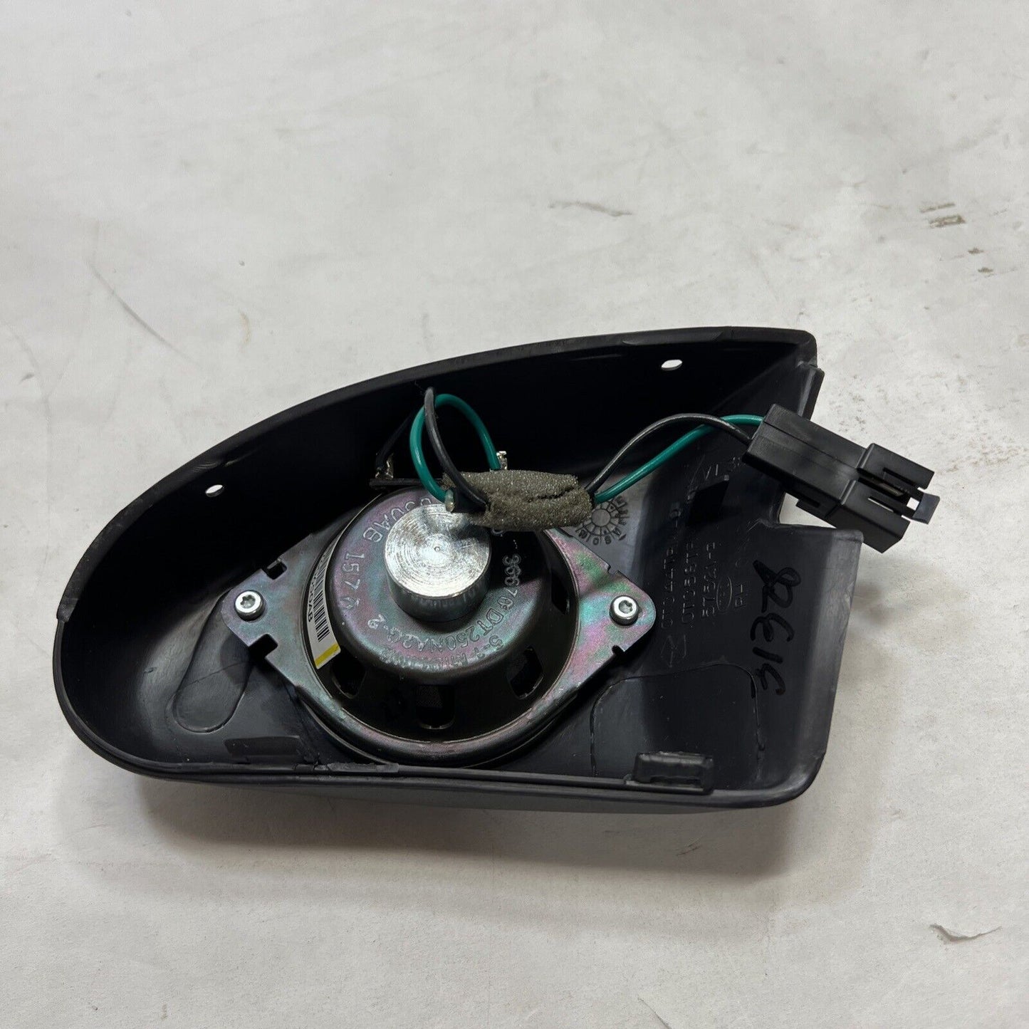 NEW OEM Mopar Front RH Right Hand Passenger Side Door Loud Speaker tc58LAZAC