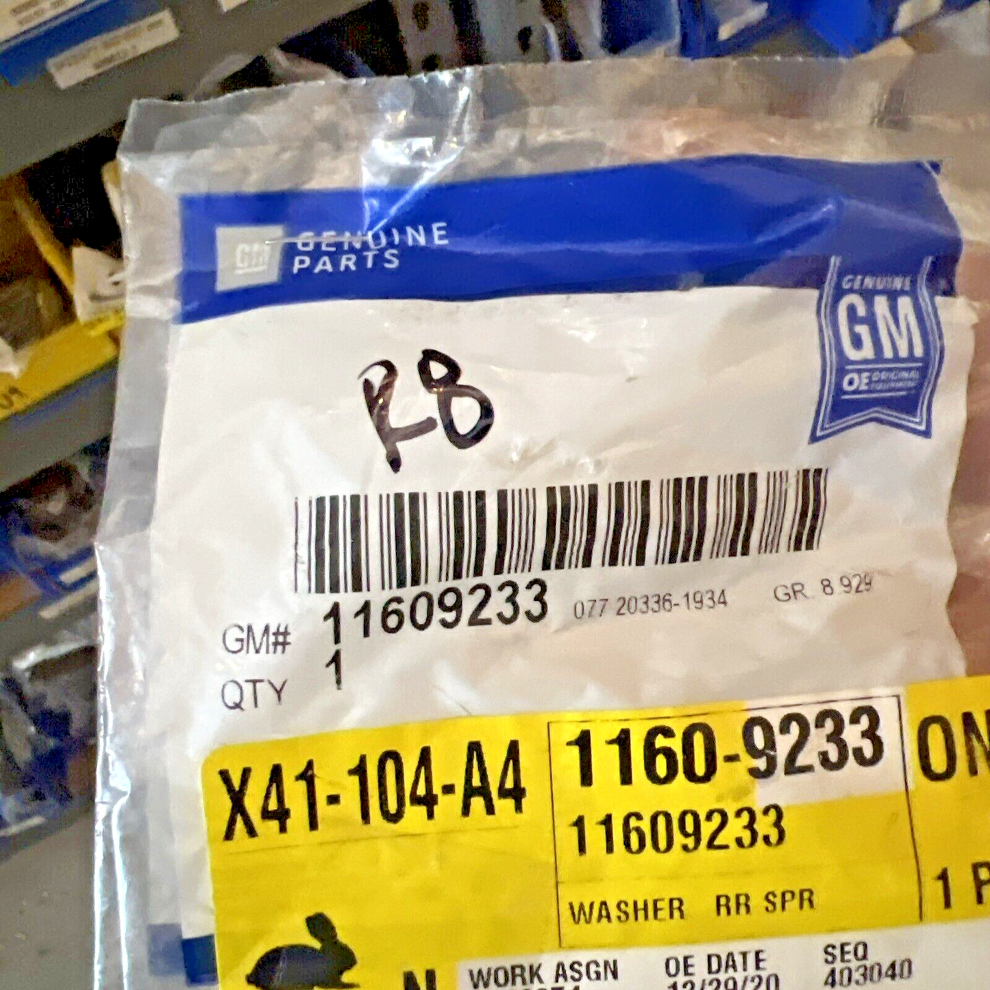 Genuine OEM GM Suspension Leaf Spring Washer 11609233