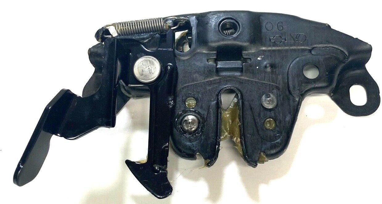 New OEM Nissan Maxima Male Hood Lock 2006 65601-7Y00B