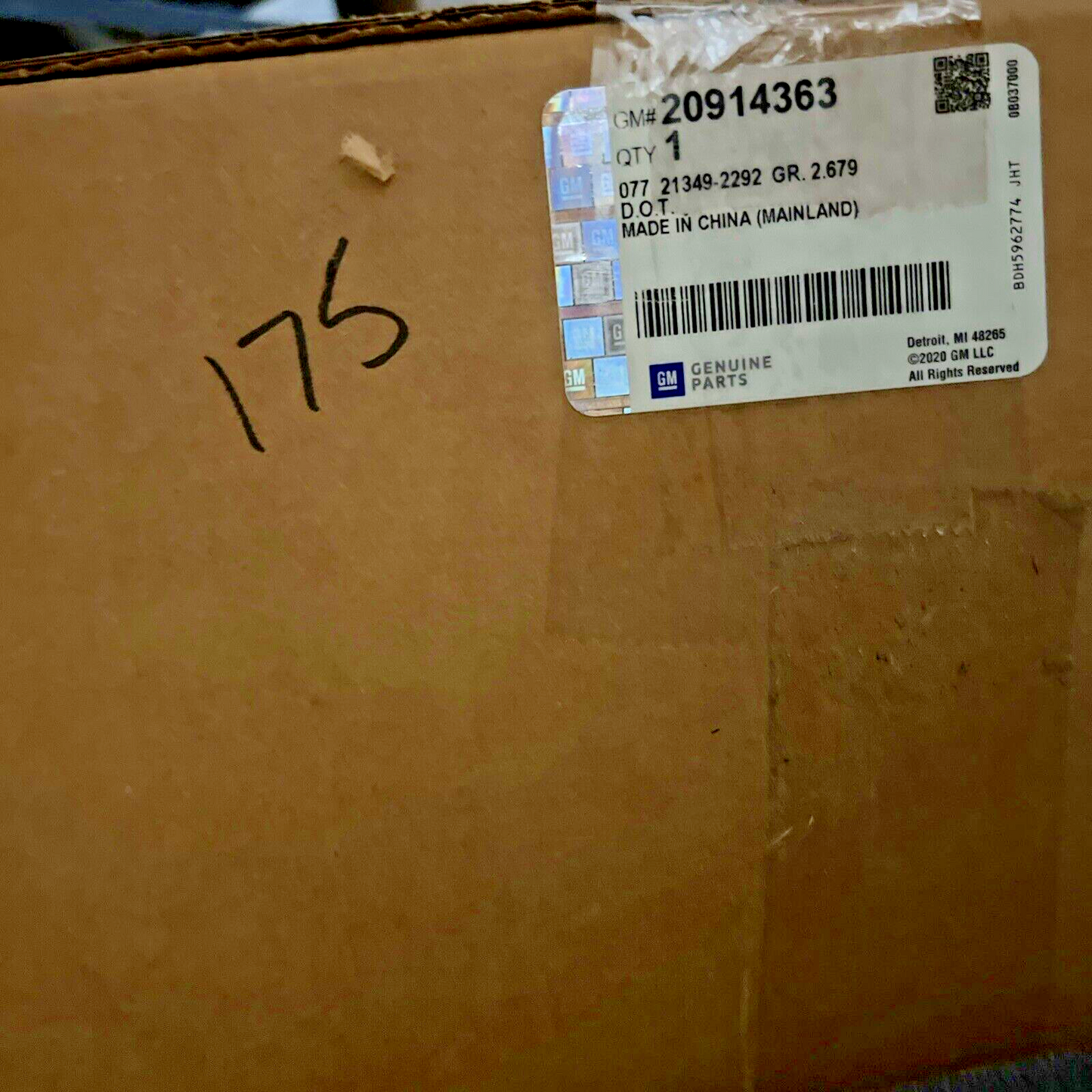 Genuine OEM GM Chevy Malibu Driver Side Tail Lamp Assembly 2008 - 2012 20914363