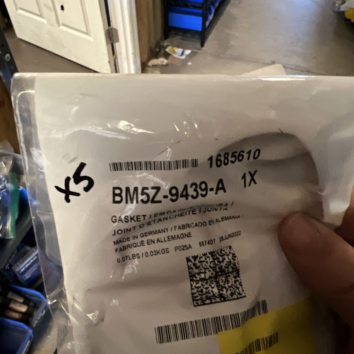 New OEM Genuine Ford Fiesta 2013-2019 Fuel Injection Plenum Gasket BM5Z9439A