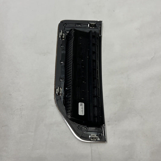 New OEM Ford F-450 Super Duty Front Right Fender-Emblem Badge HC3Z16720FE