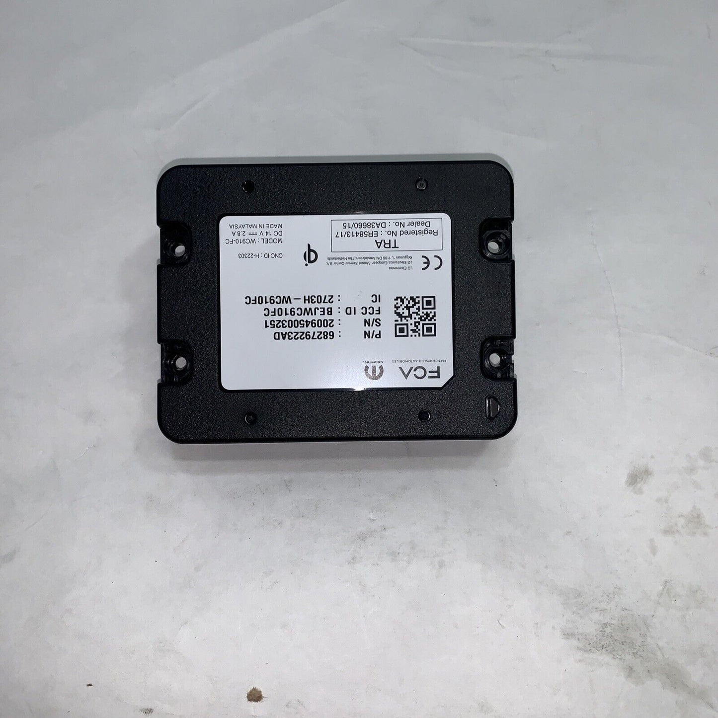 New OEM Mopar Ram 1500 2500 3500 Wireless Device Charger 2019-21 68279223AD