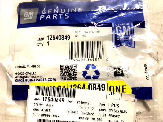 New OEM GM Engine Oil Cooler Gasket-VIN: 6, Eng Code GM GENUINE 12640849