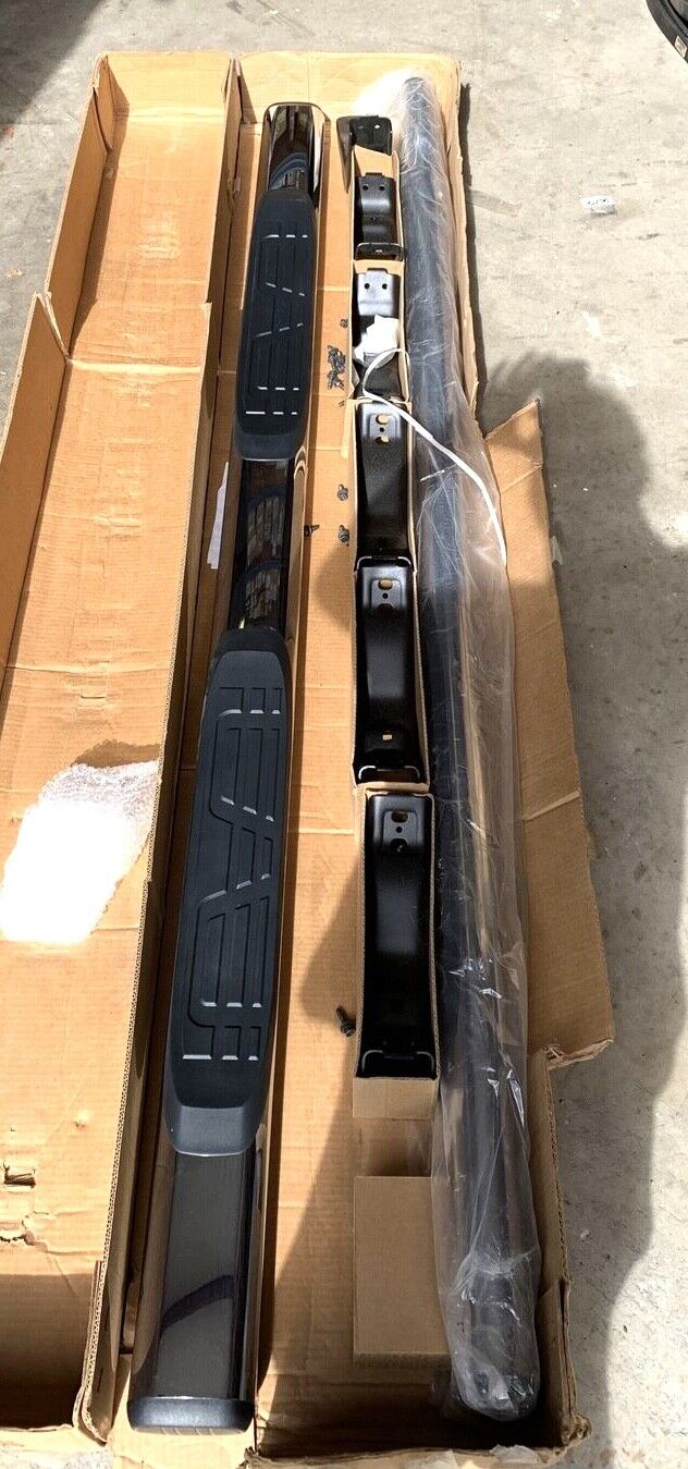 New OEM Nissan Titan Running Boards Step Rails 2017-2021 999T6W4100
