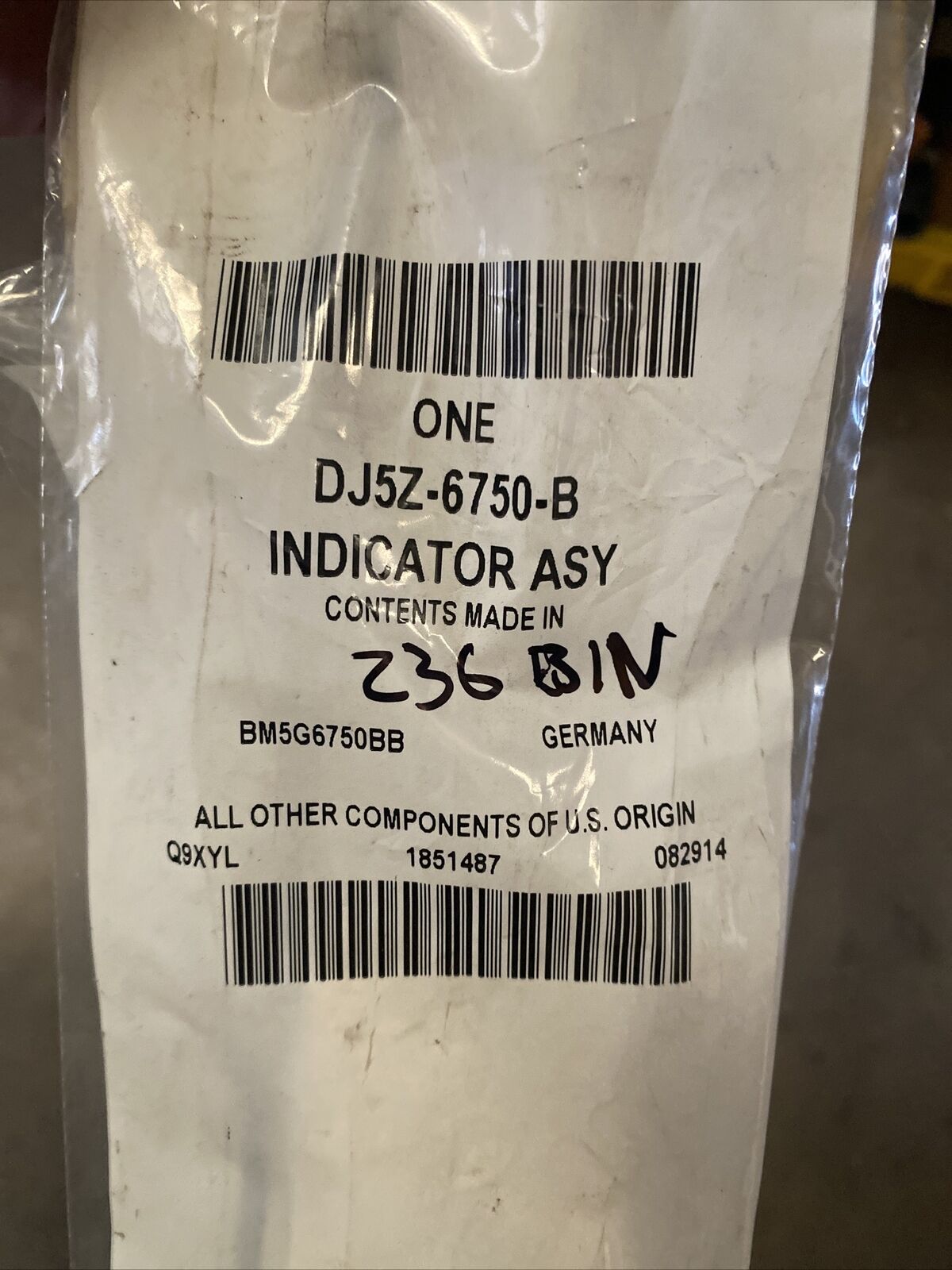 New OEM Genuine Ford Engine Oil Dipstick DJ5Z6750B