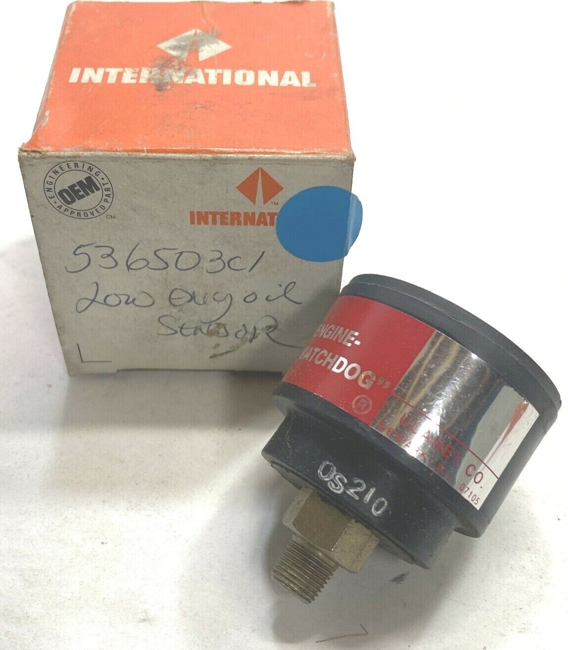 New OEM International Oil Sensor 536503C1