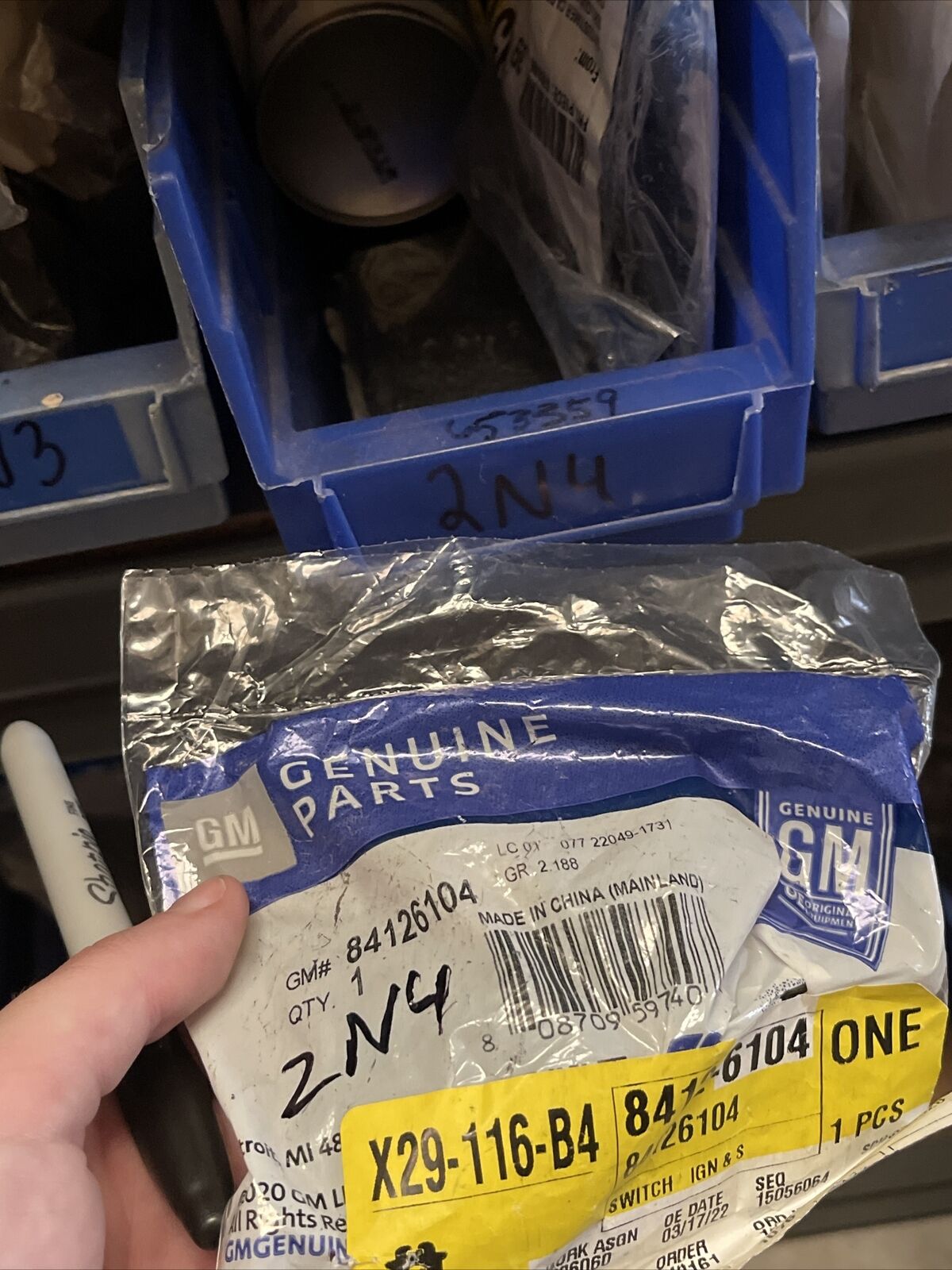 New OEM Genuine GM Savana 3500 16-23 Ignition & Start Switch Assembly 84126104