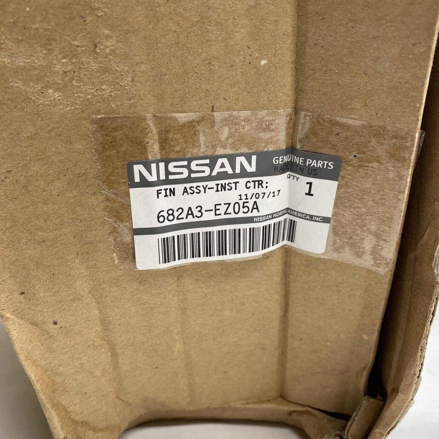 New OEM Nissan Titan Trim Finisher Instrument Center Left 2016-19 682A3EZ05A
