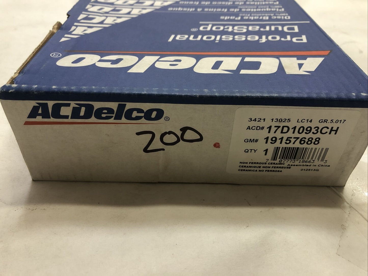 New OEM Genuine GM ACDelco 17D1093CH Rear Disc Brake Pad Set 19157688