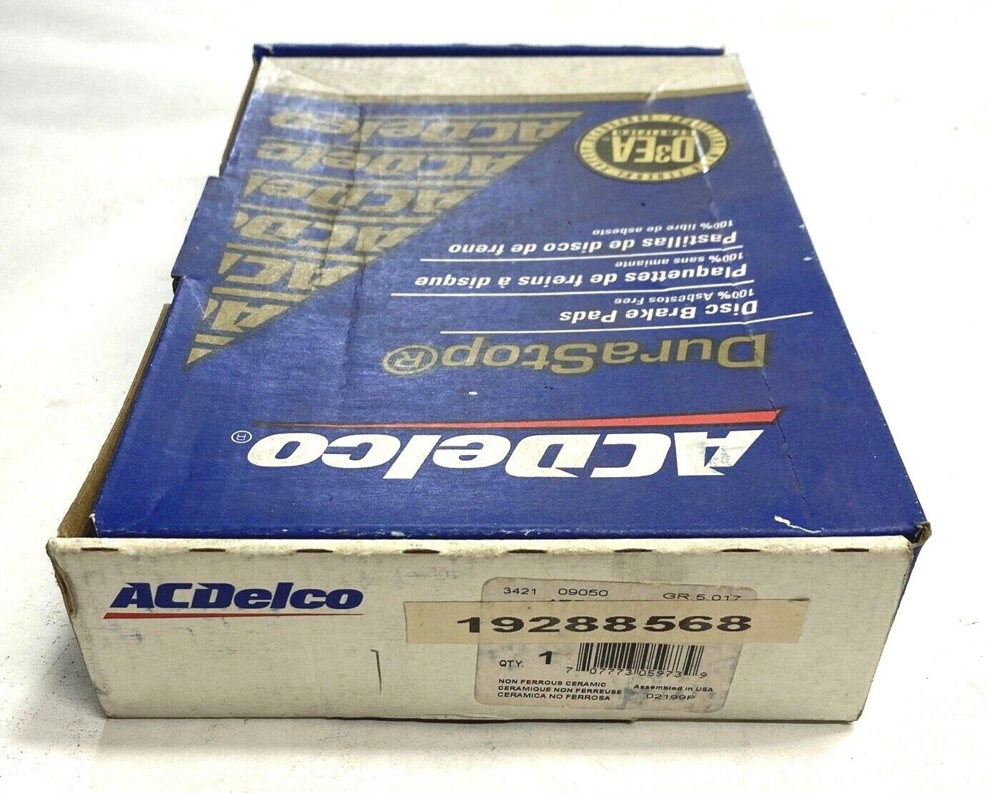 New OEM Genuine GM Brake Pad Kit 19288568