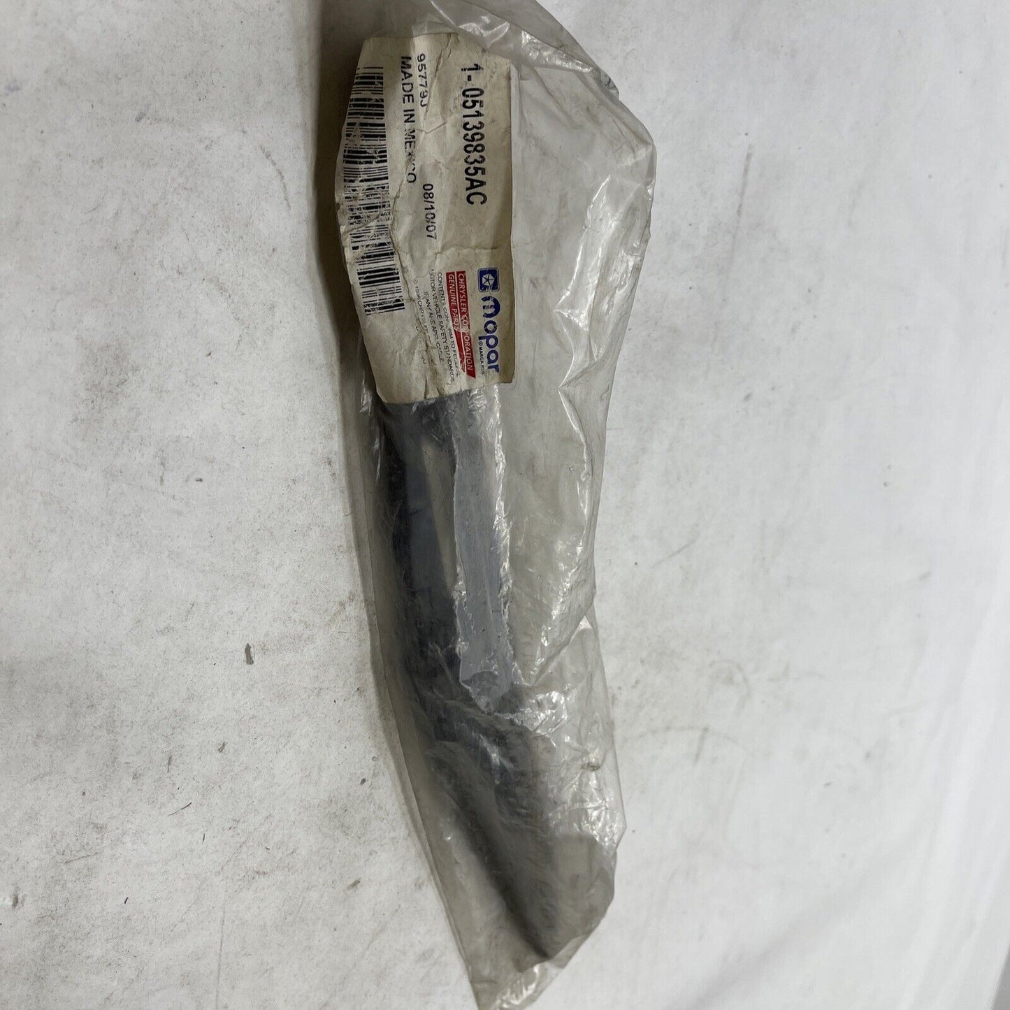 New OEM Genuine Mopar Grand Cherokee 05-10 Rear Windshield Wiper Arm 5139836AB