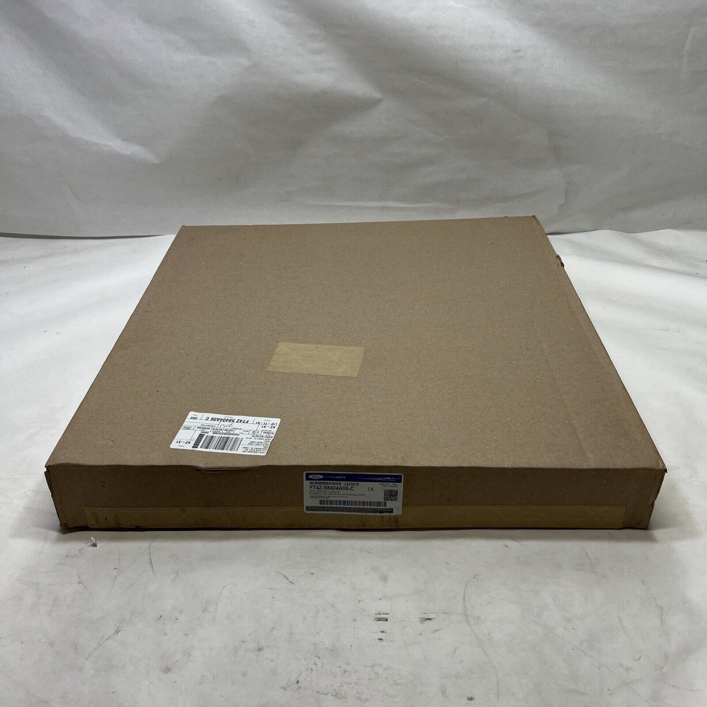 New OEM Genuine Ford Edge 2015-2018 Weather strip FT4Z58404A06C