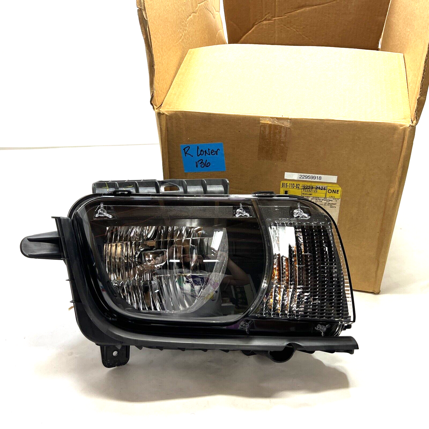 GM OEM Chevrolet Camaro-Headlight Head Light Headlamp 10-13 22959918