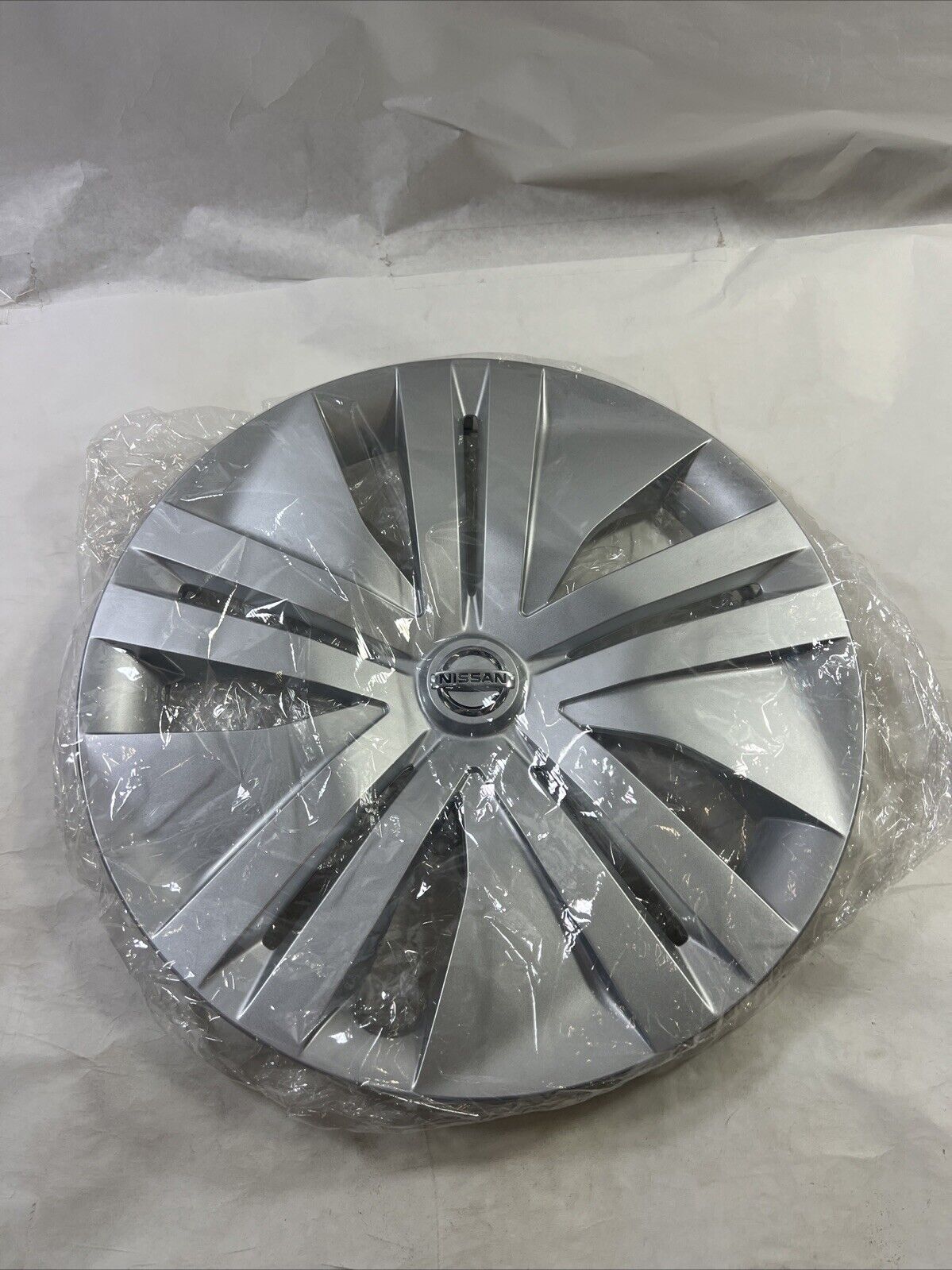 Genuine OEM Nissan Sentra Wheel Cover Hub Cap 2013-2019 403153NF0B