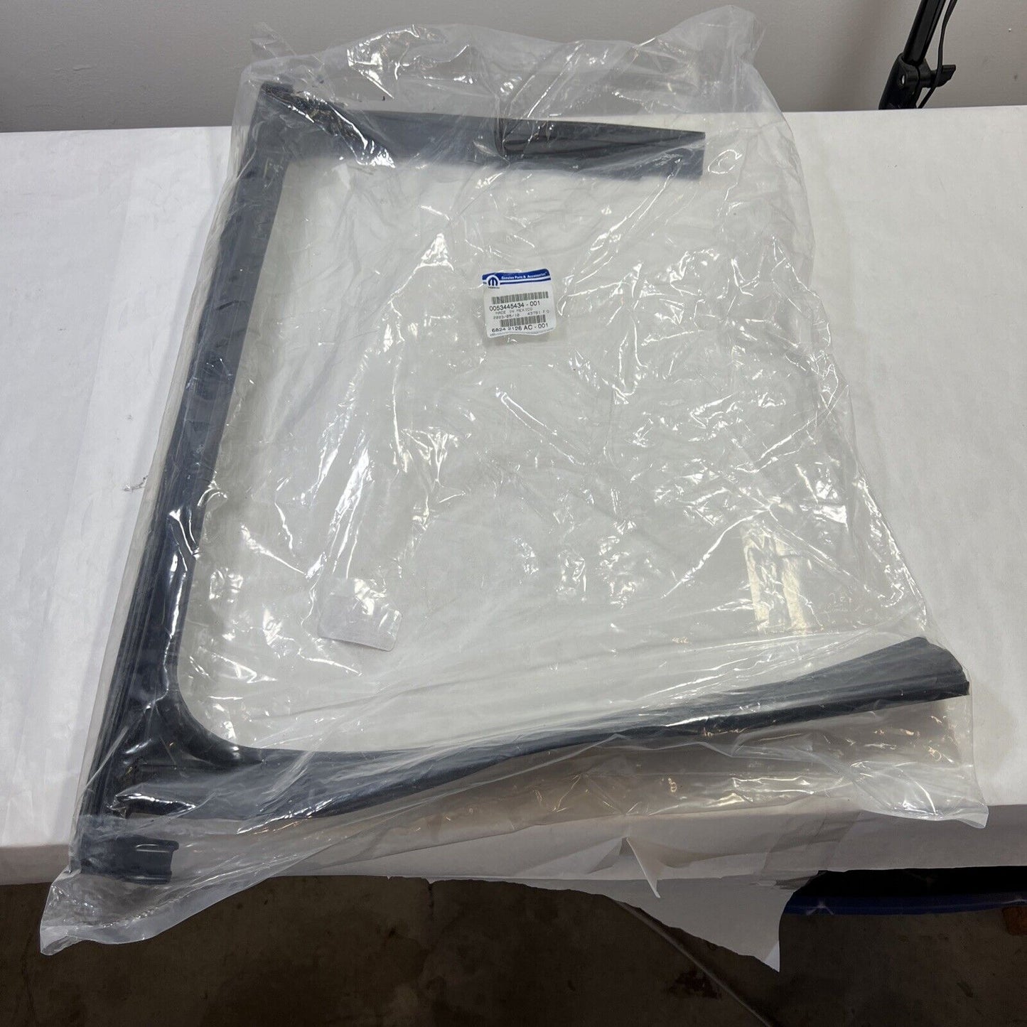 Genuine OEM Mopar Right Passenger Door Glass Weatherstrip 2017-2022 68242126AC