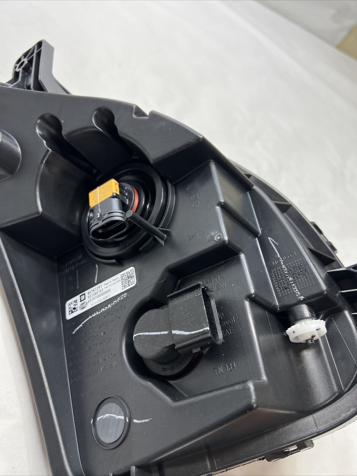 Genuine OEM GM Equinox Front Driver Side Fog Lamp 2018-2021 85161291