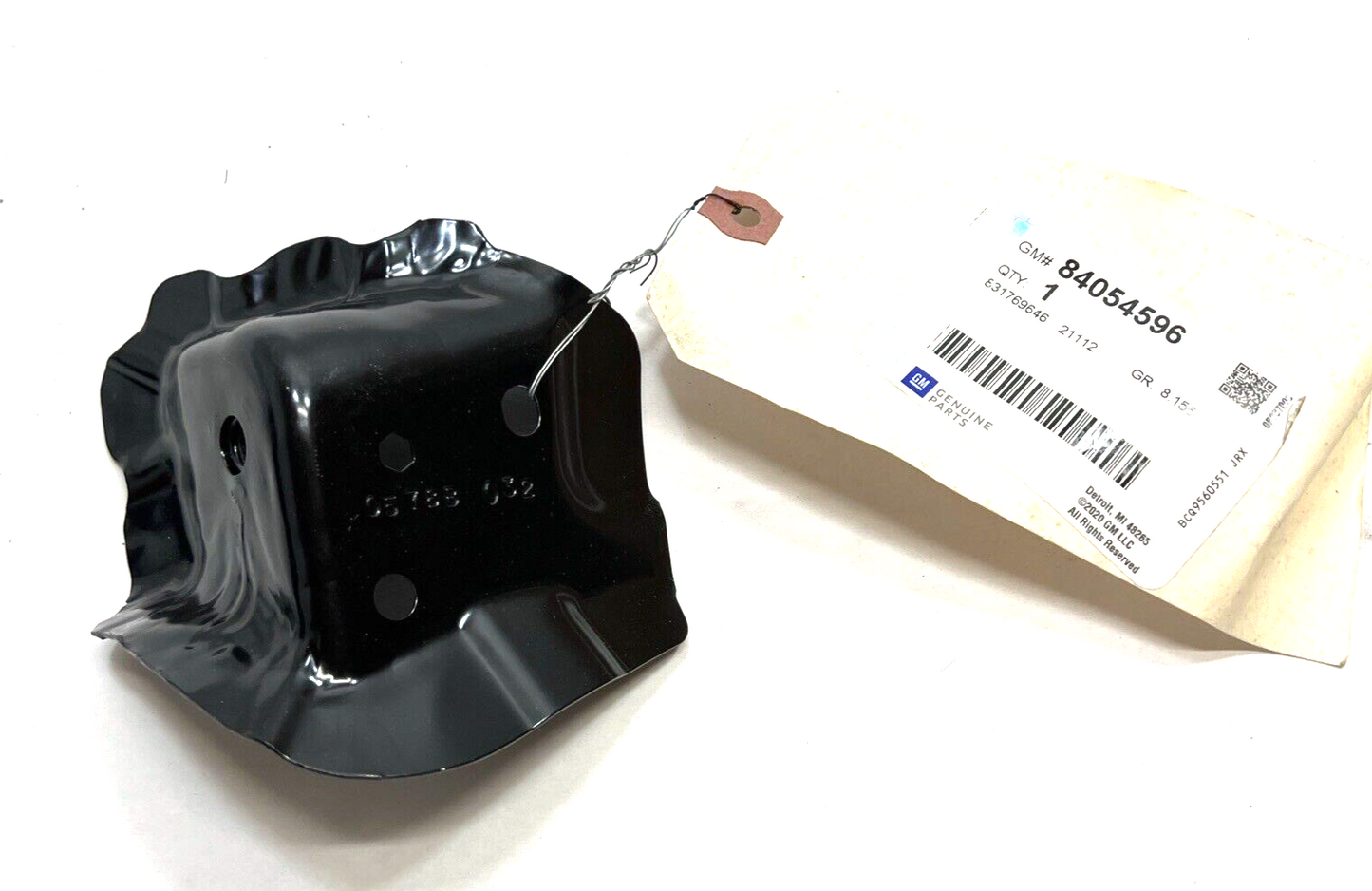 New OEM Genuine GM Right Passenger Side Wheelhouse Panel Reinforcement 84054596