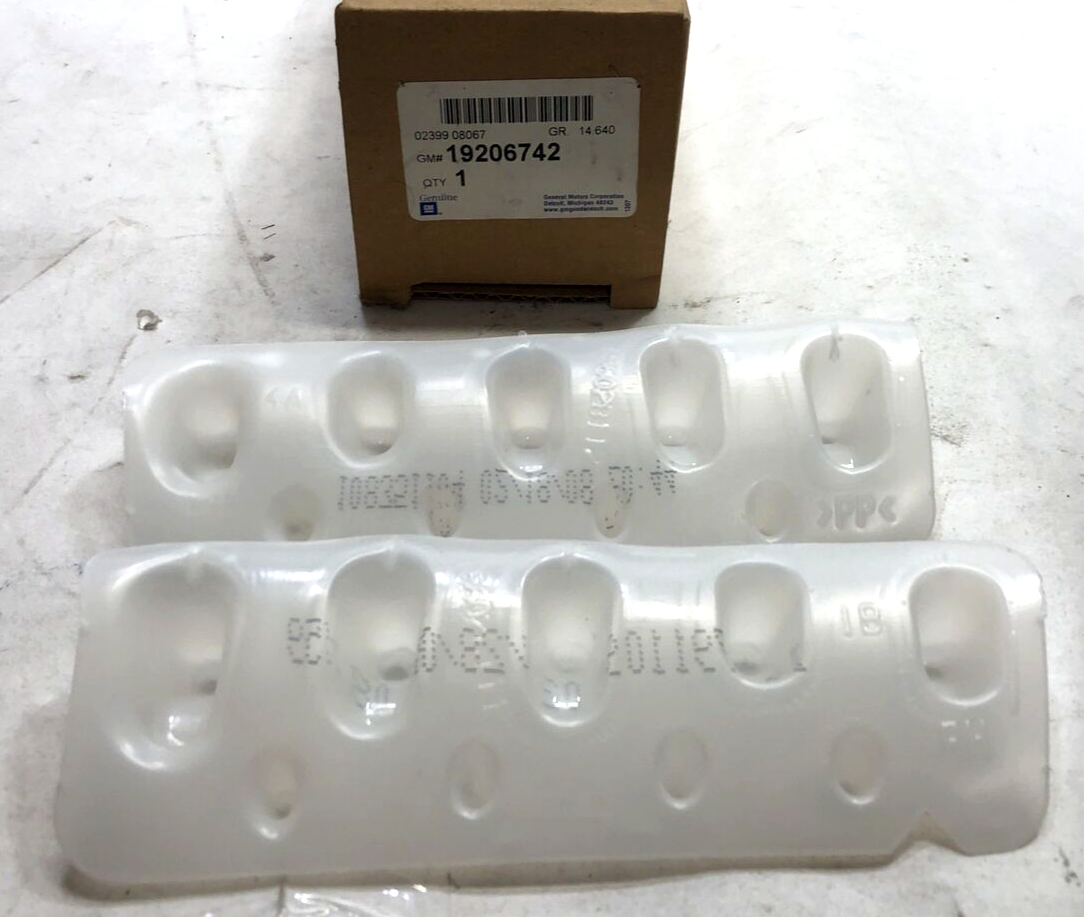 New OEM Genuine GM Headliner Insulator Absorber Kit 19206742