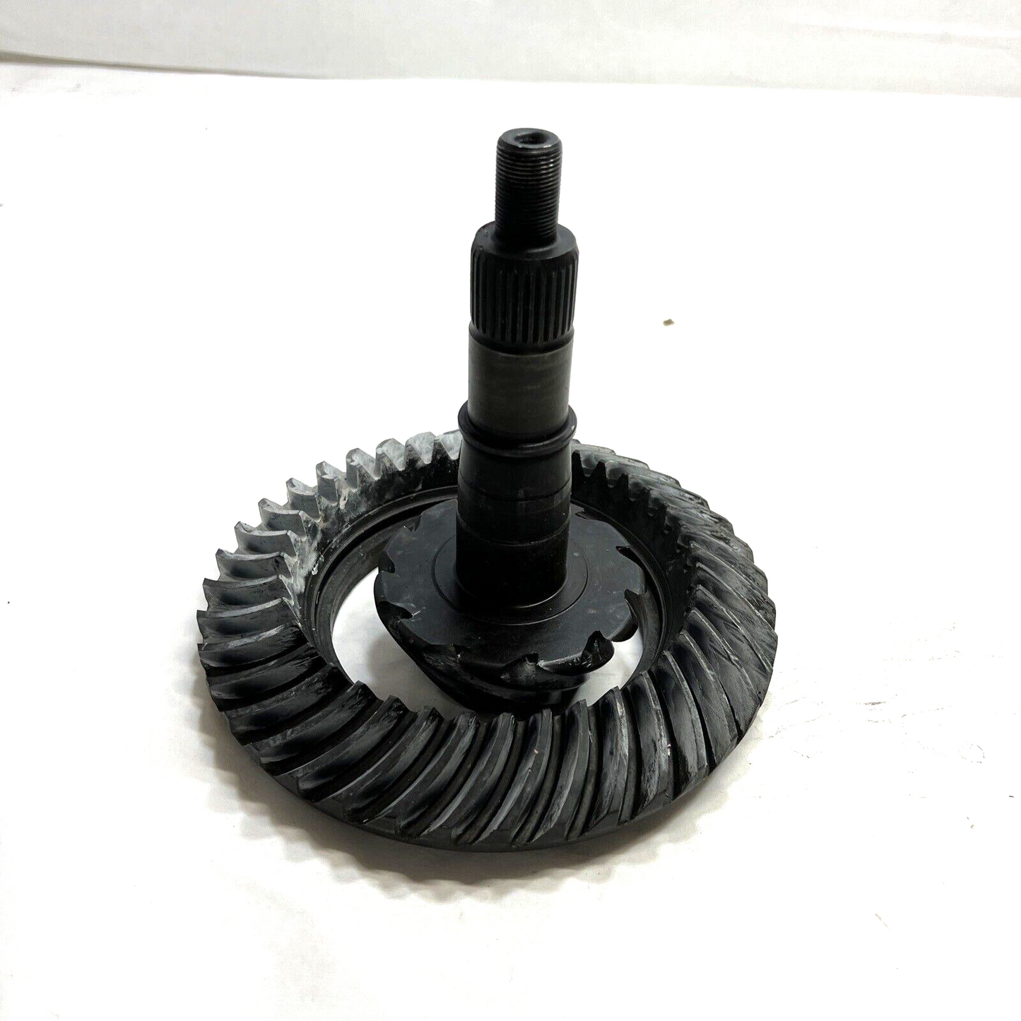 New OEM Genuine Ford Crown Victoria 1984-2011 Ring & Pinion CL5Z4209A