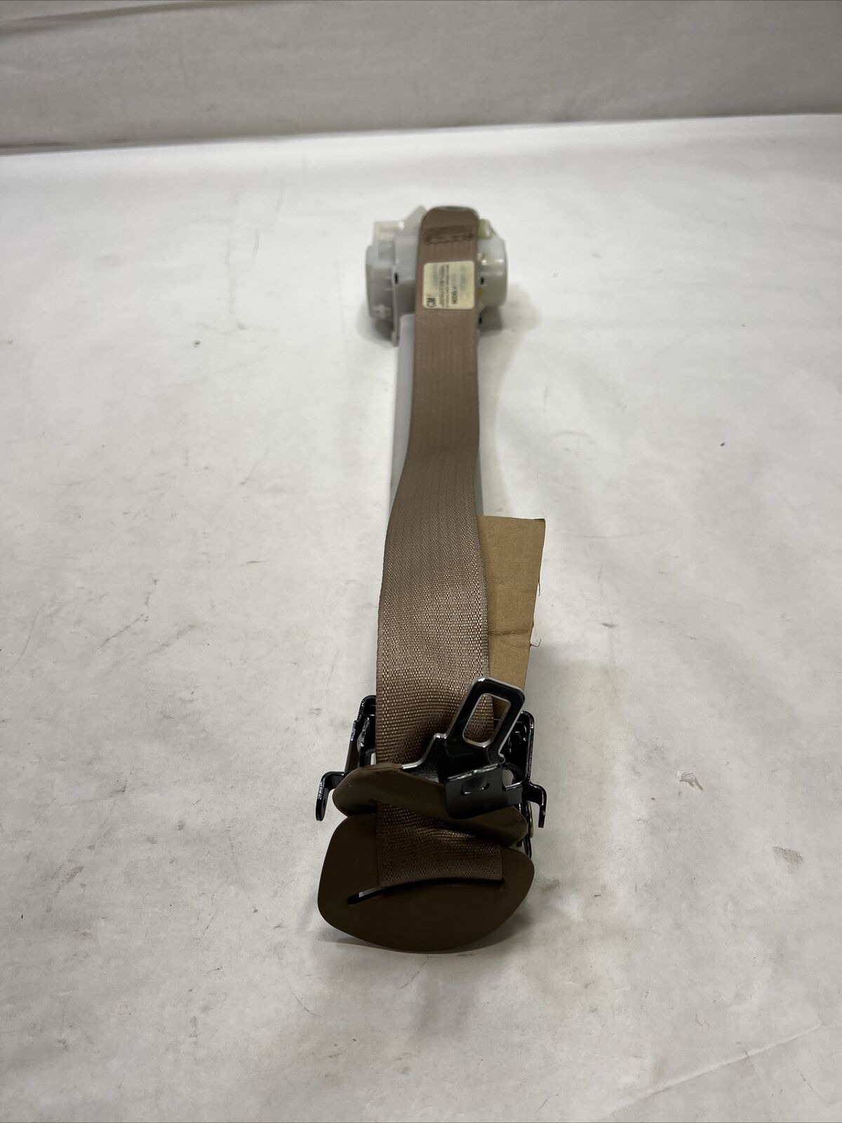 New OEM GM Passenger Seat Belt Retractor Kit 12472684