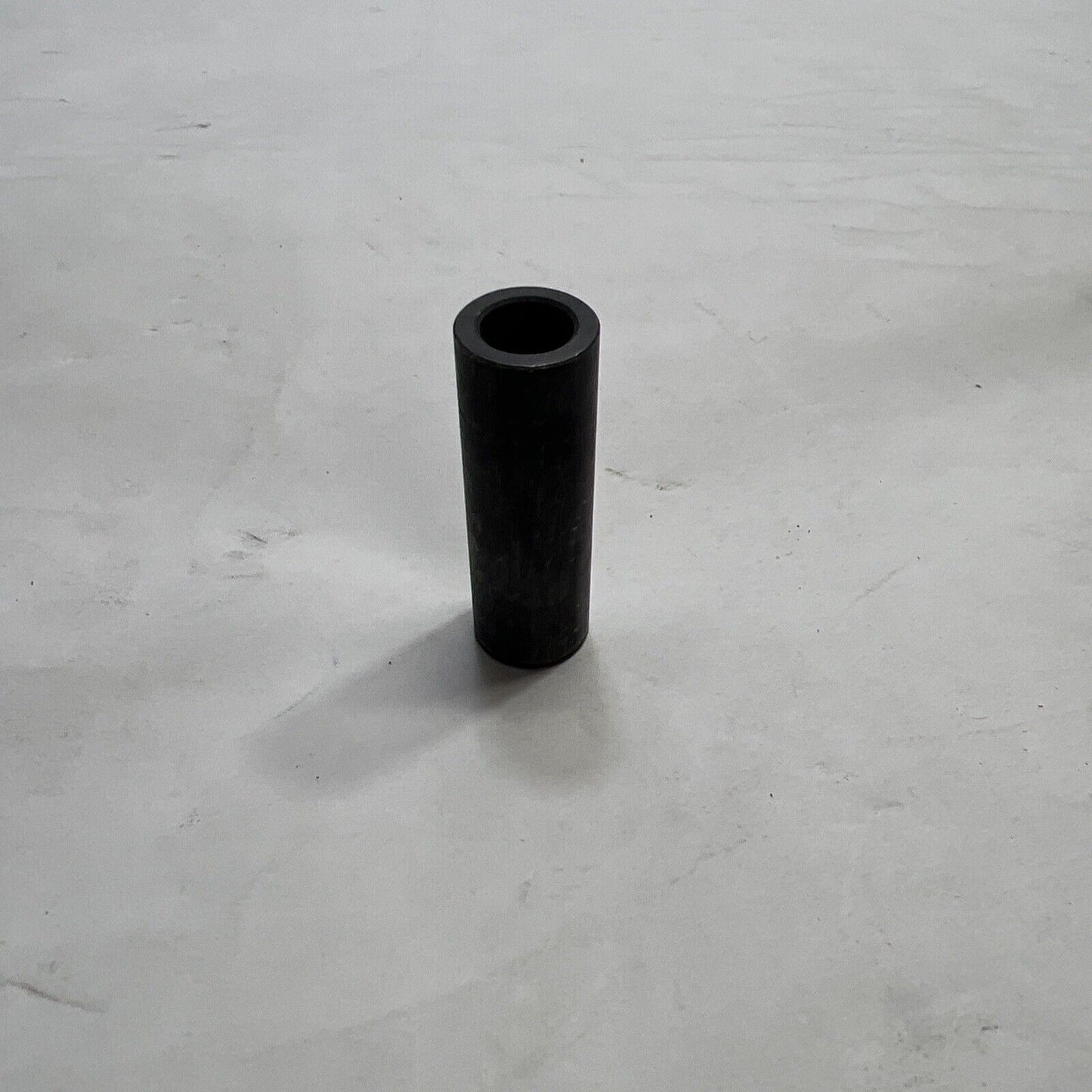 New OEM Genuine Detroit Diesel Oil Pan Spacer 23517243