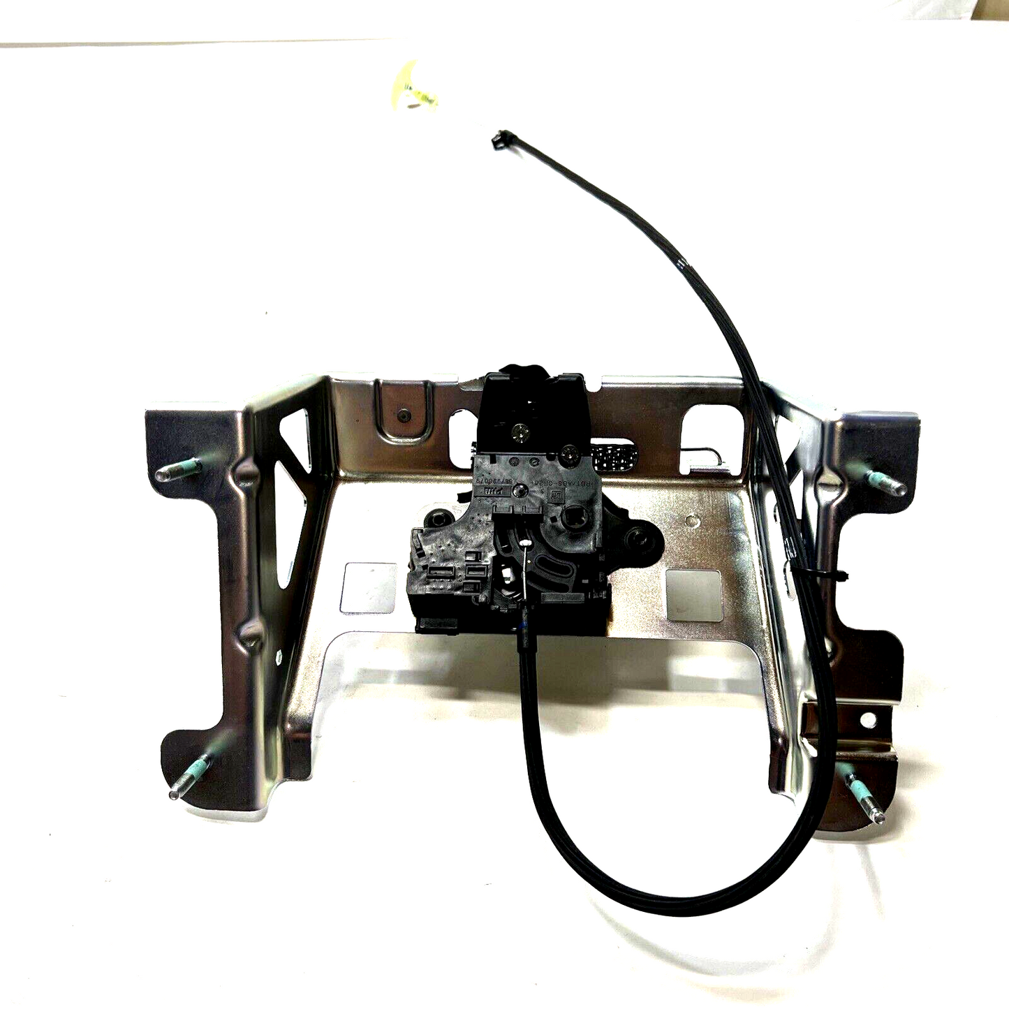 New Genuine OEM GM Chevrolet 2014-2016 Rear Compartment Lid Latch 23215274