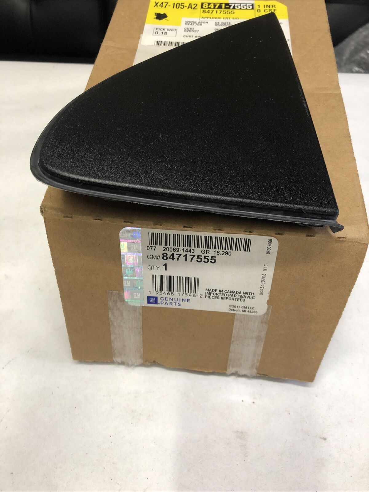 New OEM GM Front Driver Side Window Frame  84717555