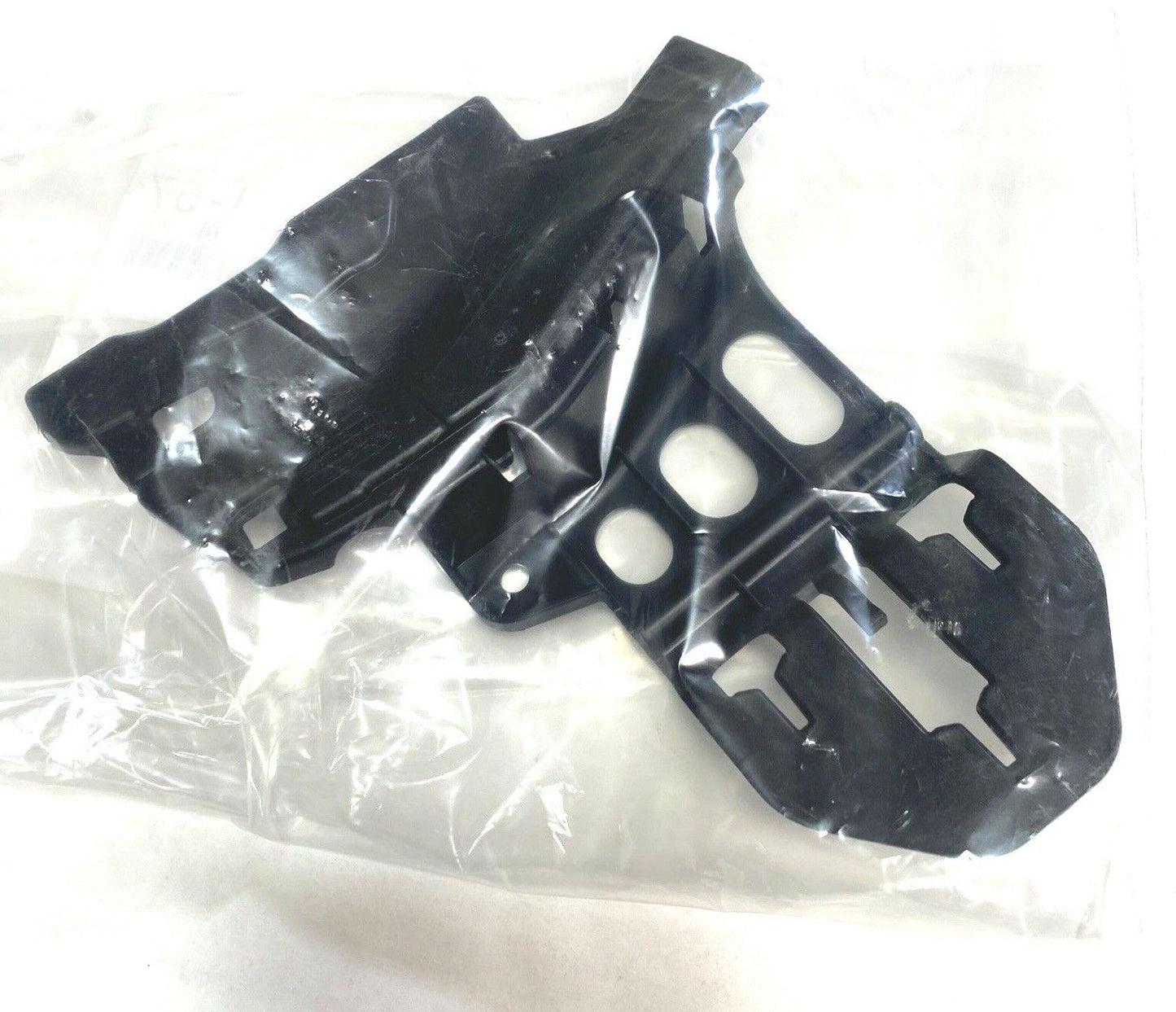 New OEM MOPAR Door Latch Bracket Presenter Passenger Side 68104004AA