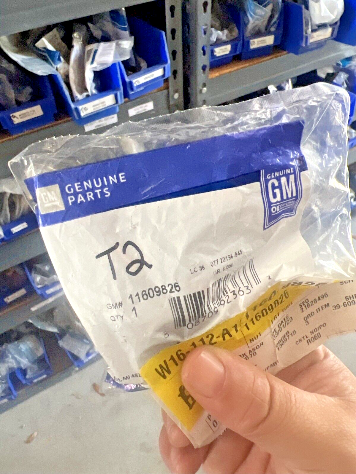 Genuine OEM GM ACDelco Chevrolet Colorado Cadillac Wheel Hub Nut 85-22 11609826