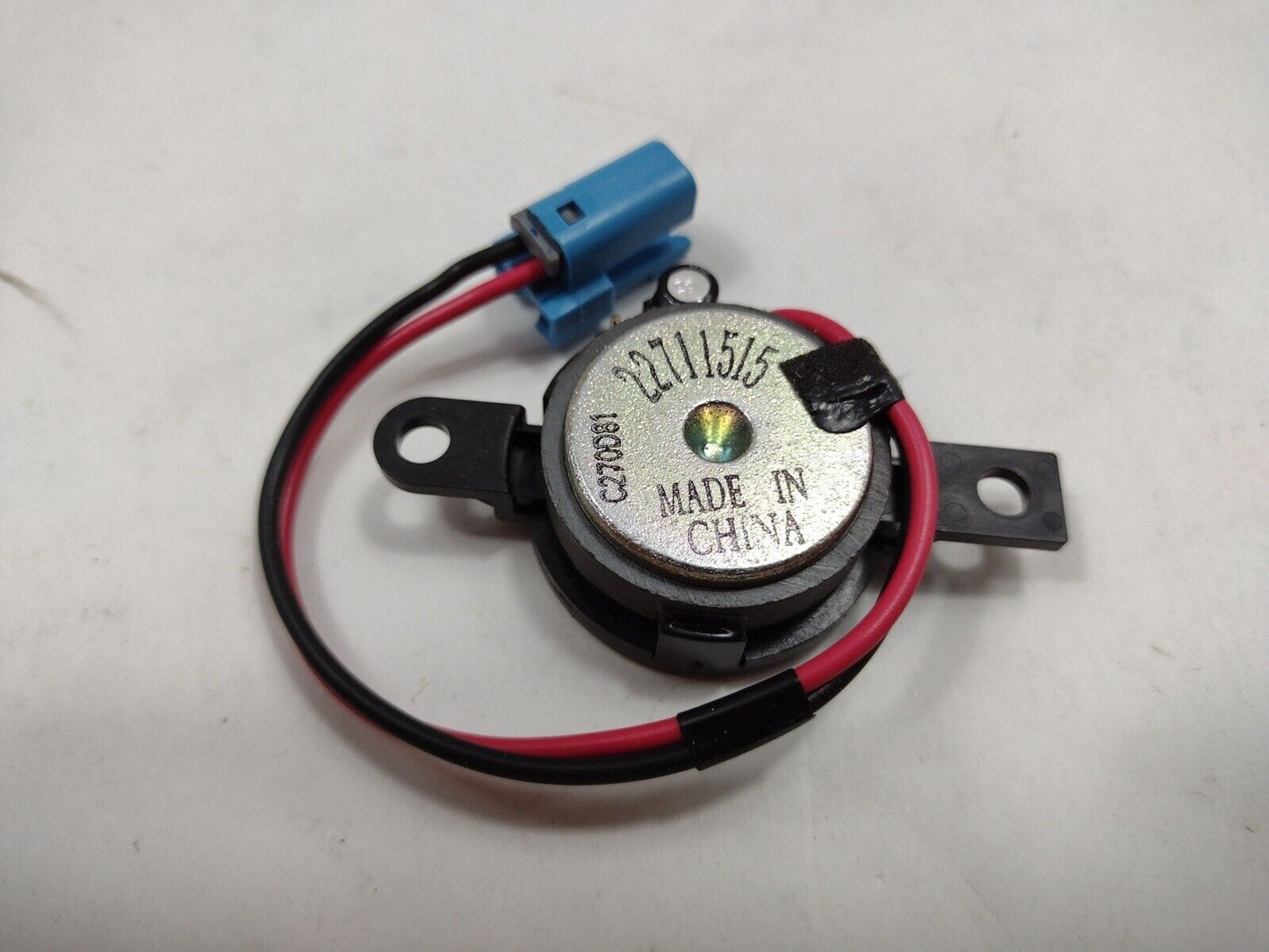 Genuine OEM GM Windshield Side Garnish Molding Radio Speaker 22711515