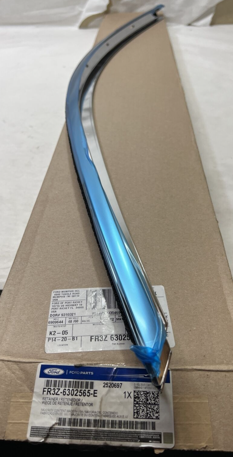 New OEM Ford Mustang Left Side Roof Molding Retainer Weatherstrip FR3Z-6302565-E