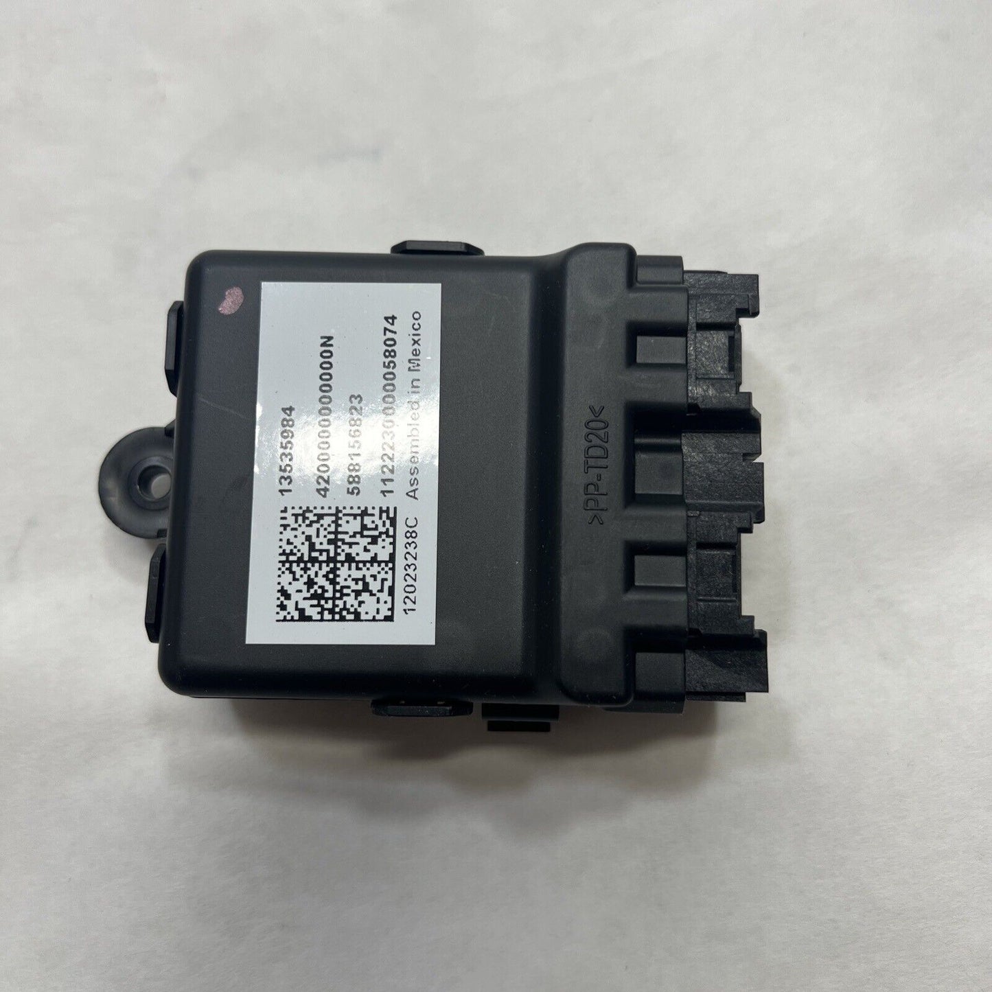 Genuine OEM GM XT4 Control Module 2020-2023 13535984