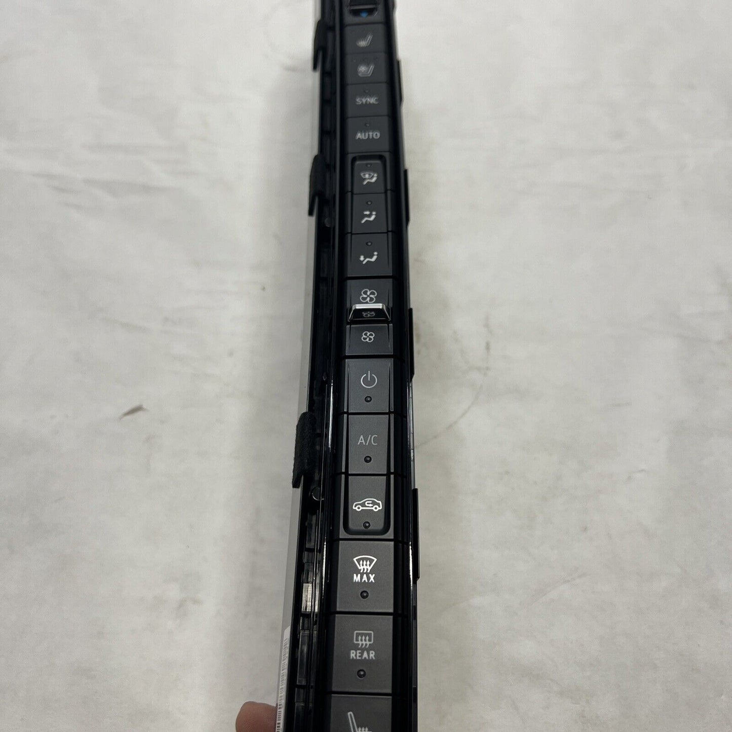 New OEM Genuine GM Heater and Air Conditioning User Interface Control 84918276