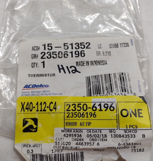 Genuine OEM GM Canyon Evaporator Temperature Sensor 23506196 ACDelco 1551352