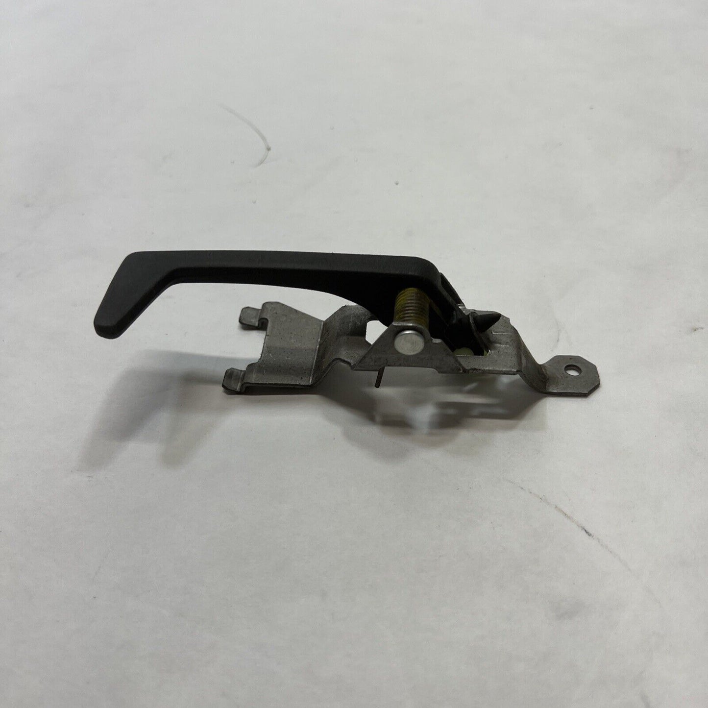 New OEM General Motors Front Left Driver Side Interior Door Handle 20524495