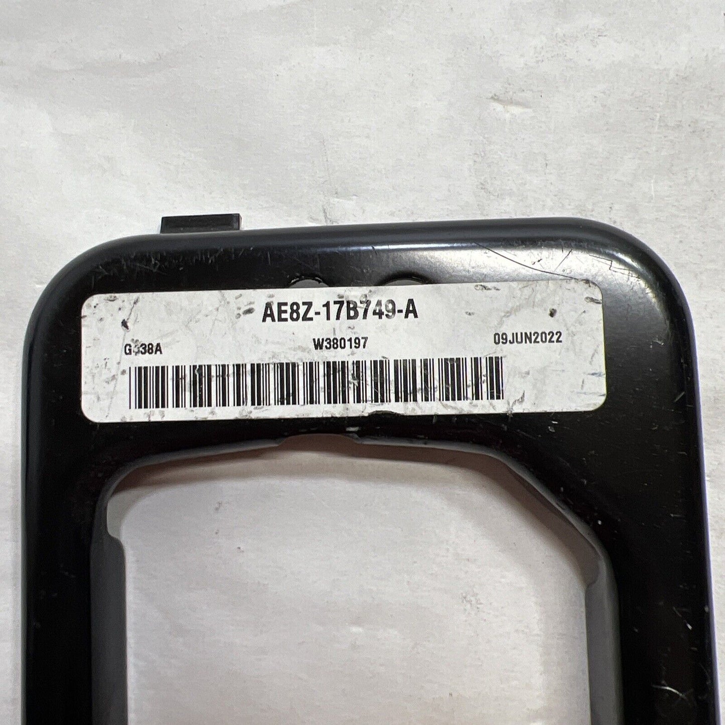 New OEM Genuine Ford Fiesta Right 11-19 Passenger Side Mount Bracket AE8Z17B749A