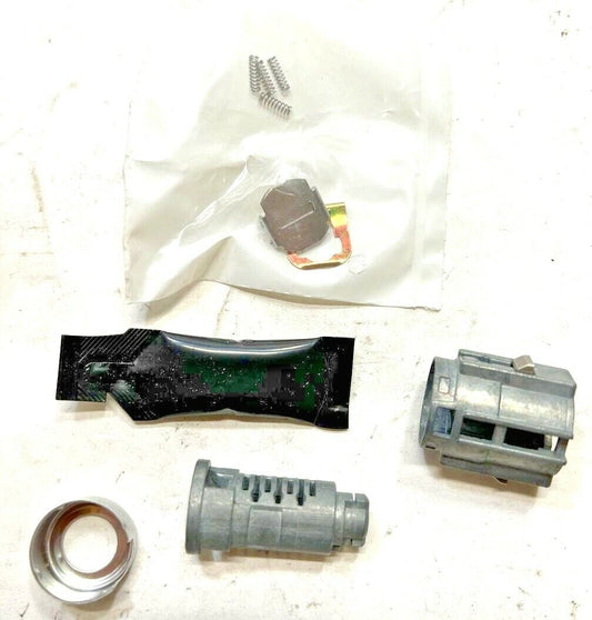 New OEM Genuine GM Silverado Suburban Tahoe End Gate Lock Cylinder 88944026