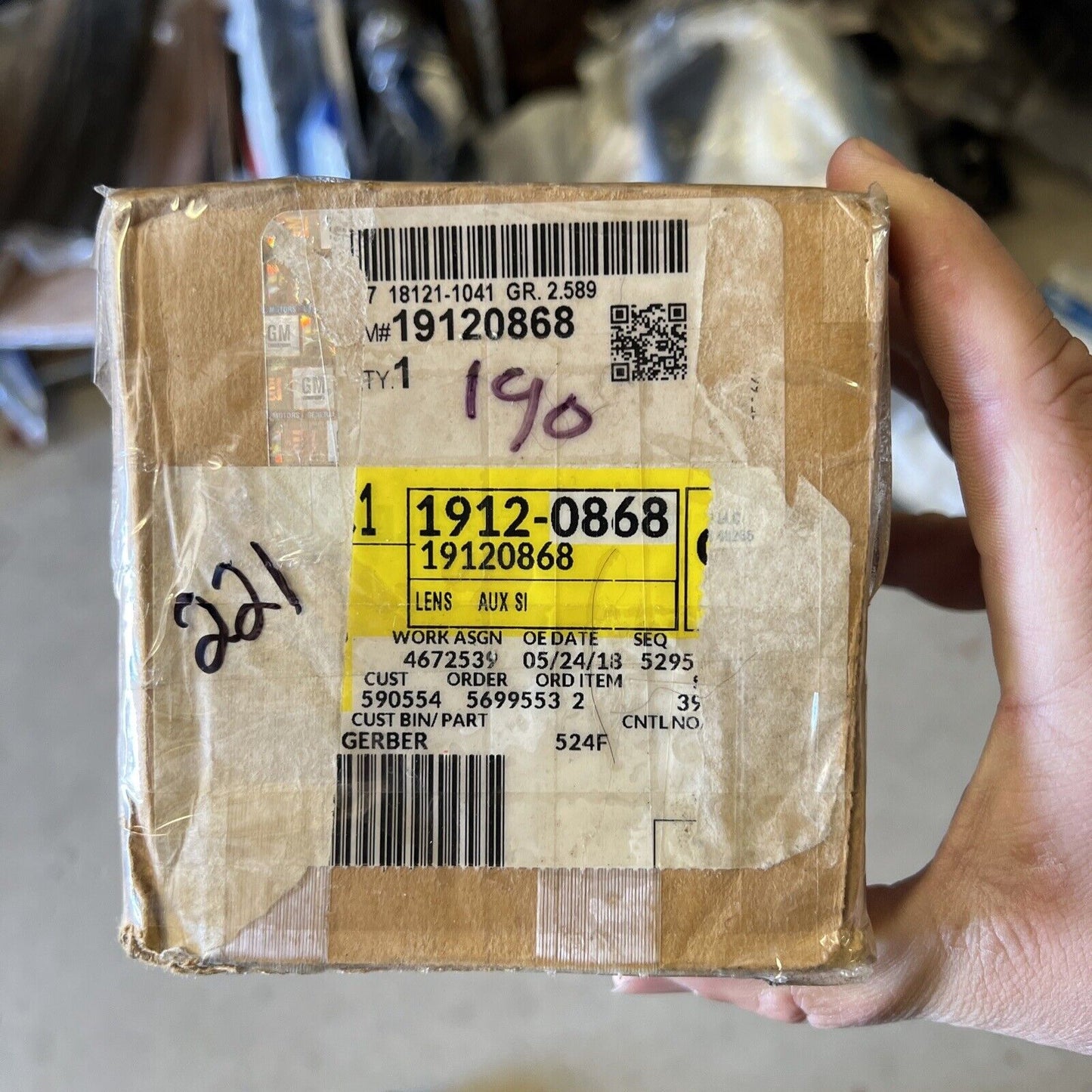 Genuine OEM GM Trailblazer Rear Right View Mirror Lens 2006-2009 19120868