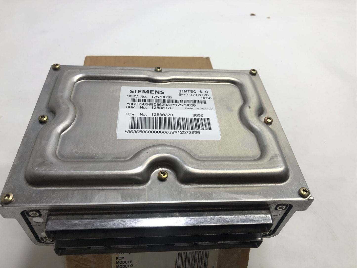 New OEM Genuine GM Chevrolet 2000-06 Powertrain Control Module Assembly 12573650